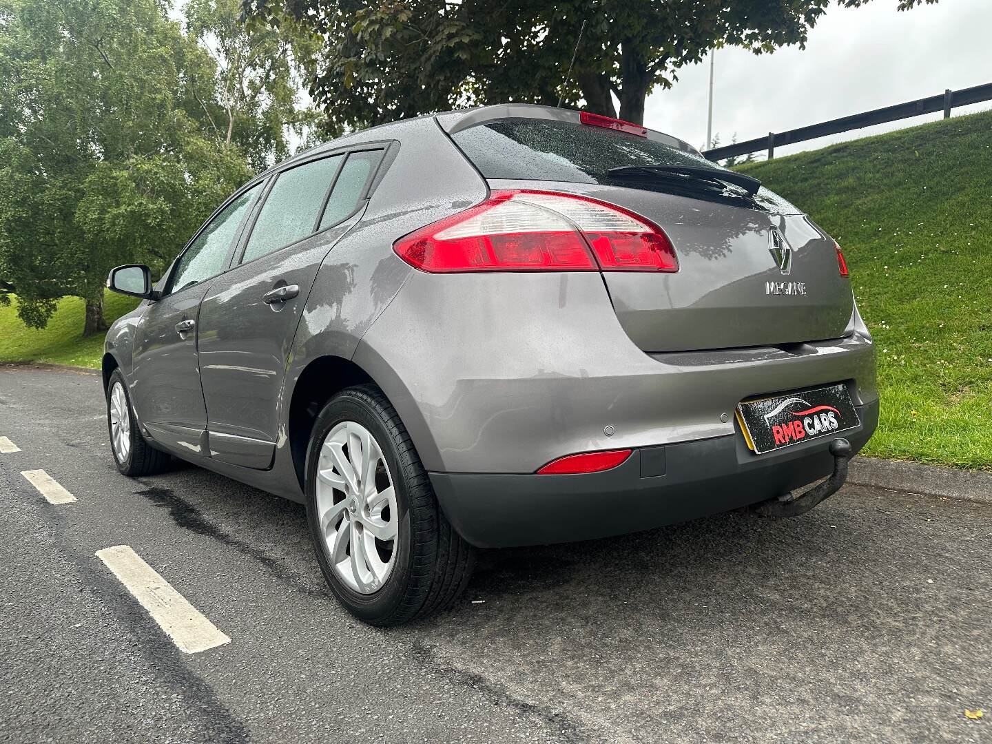 Renault Megane HATCHBACK in Down