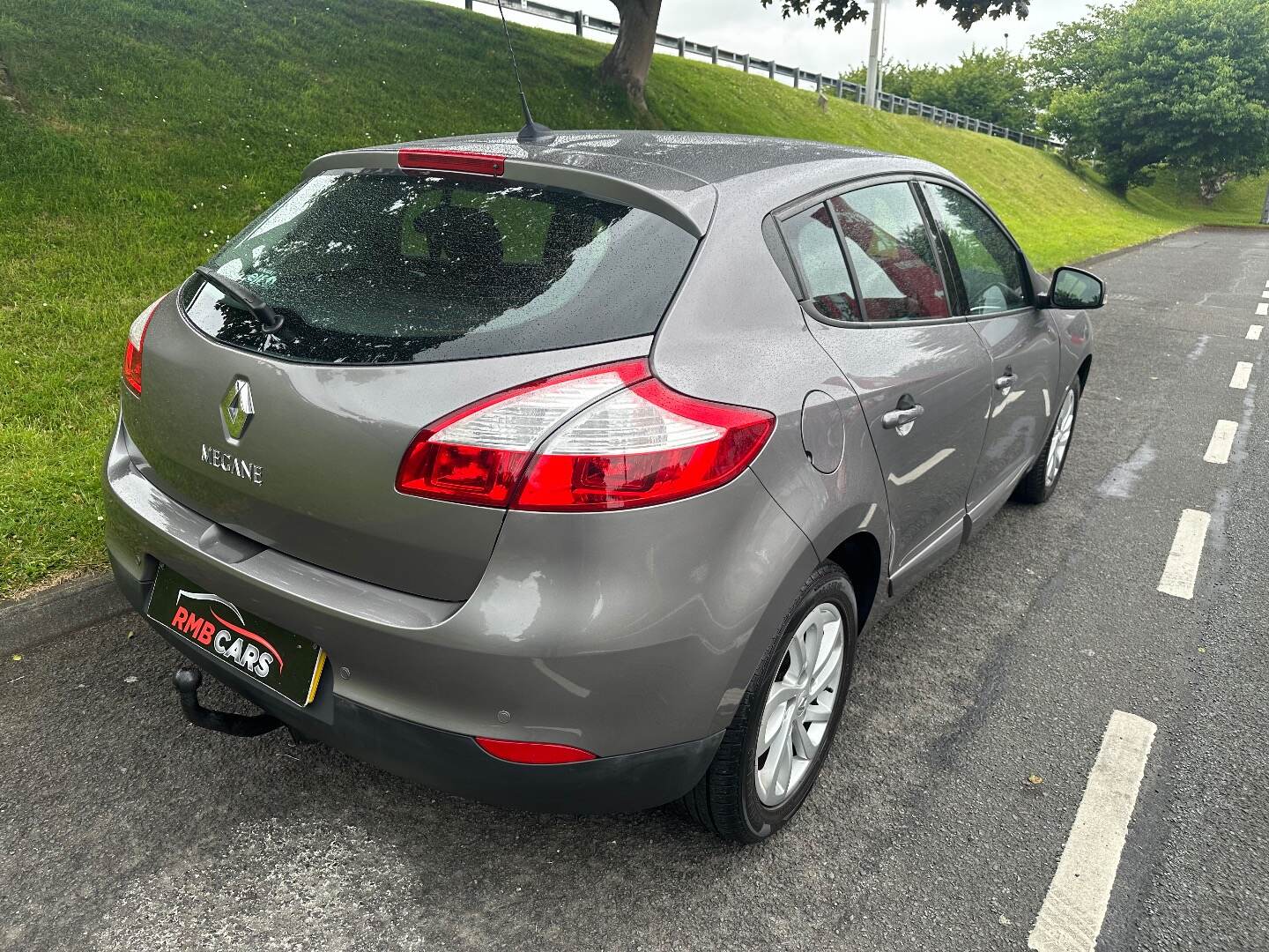 Renault Megane HATCHBACK in Down