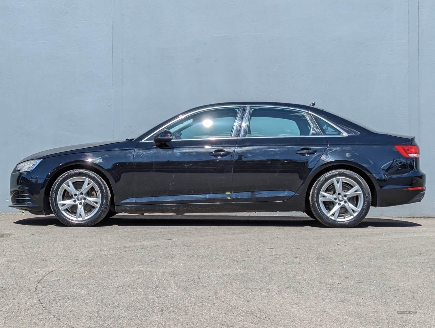 Audi A4 DIESEL SALOON in Tyrone