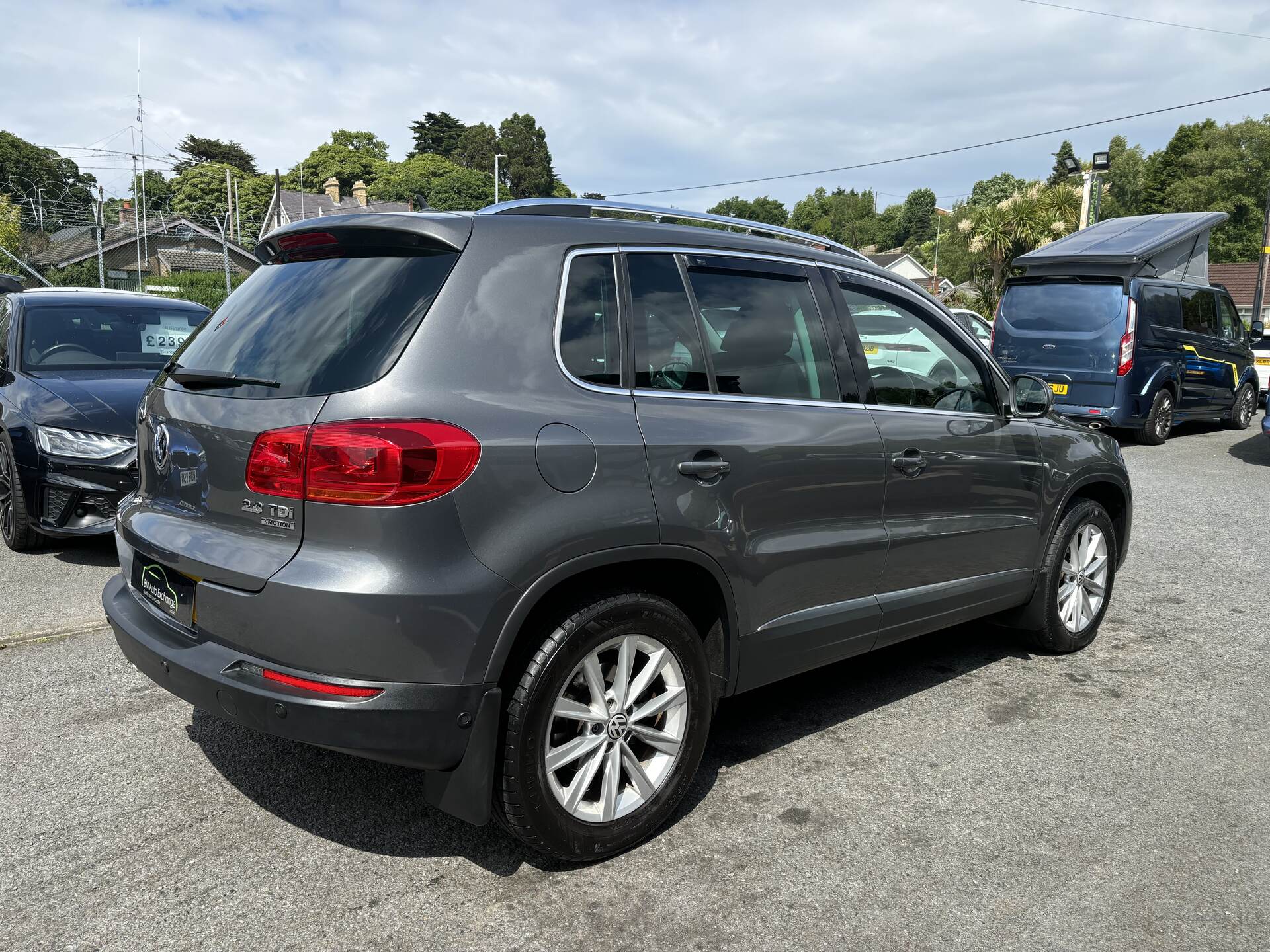 Volkswagen Tiguan DIESEL ESTATE in Down