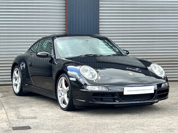 Porsche 911 [997] CARRERA 4 COUPE in Down