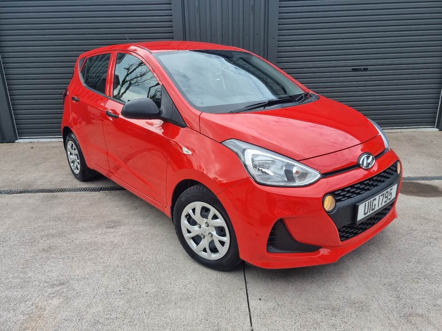 Hyundai i10 HATCHBACK in Tyrone