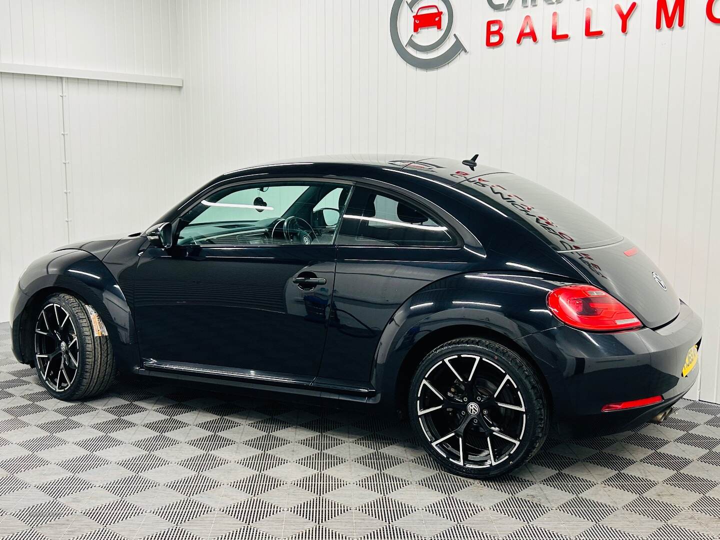 Volkswagen Beetle DIESEL HATCHBACK in Antrim