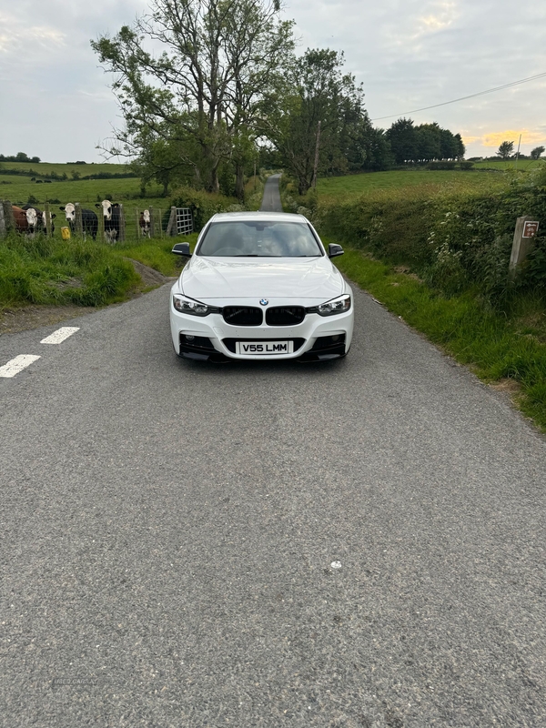 BMW 3 Series 318d M Sport 4dr in Down