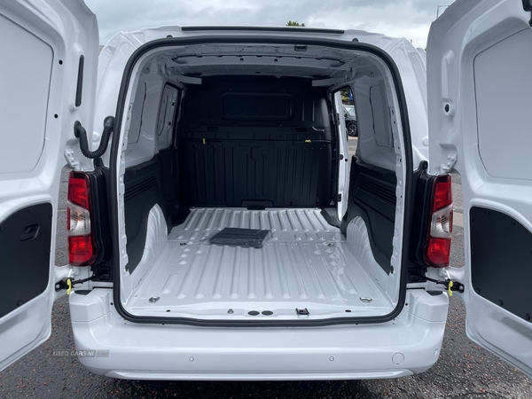 Vauxhall Combo 2300 Pro L2 in Fermanagh