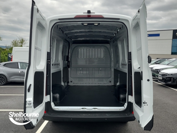 Maxus Deliver 9 2.0 D20 150 High Roof Van in Down