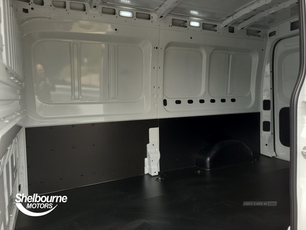 Maxus Deliver 9 2.0 D20 150 High Roof Van in Down