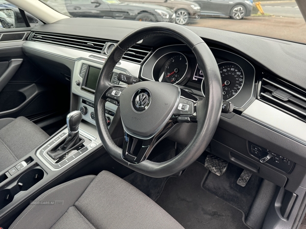 Volkswagen Passat 2.0 TDI SE Business 4dr DSG in Down