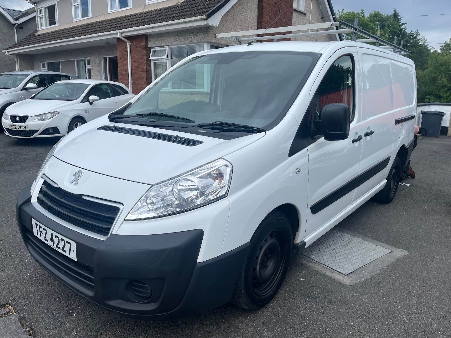 Peugeot Expert L2 DIESEL in Derry / Londonderry