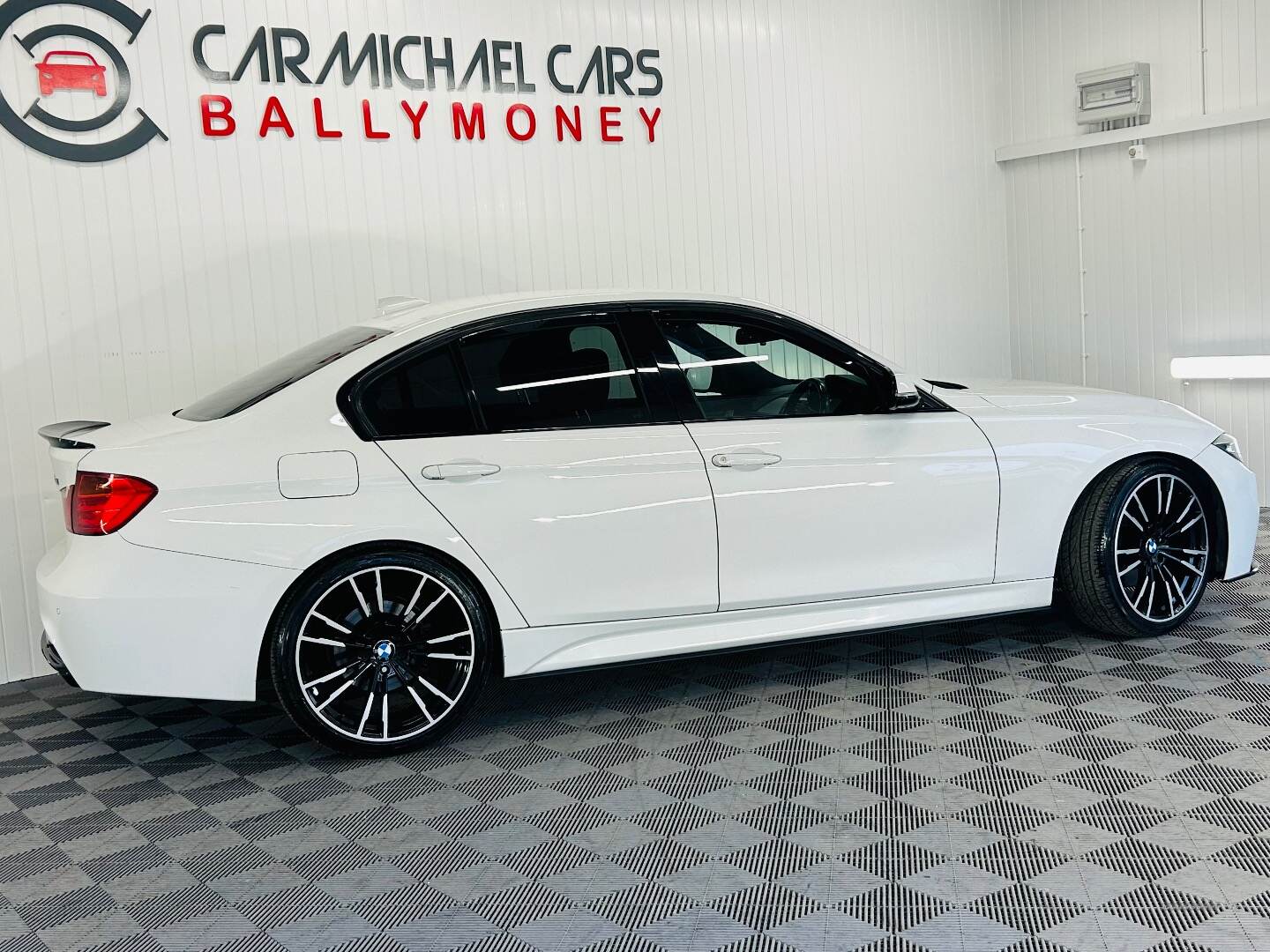 BMW 3 Series DIESEL SALOON in Antrim