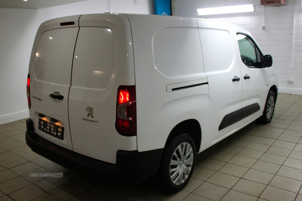 Peugeot Partner 850 1.5 BlueHDi 100 Professional Crew Van in Derry / Londonderry