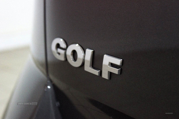 Volkswagen Golf 1.6 TDI SE [Nav] 5dr in Derry / Londonderry