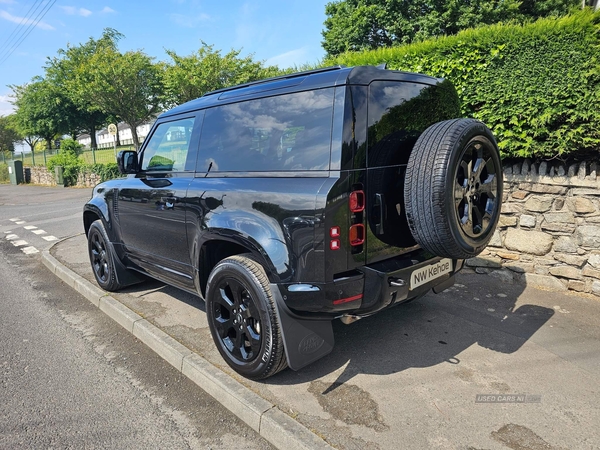 Land Rover Defender 90 3.0 D250 MHEV X-Dynamic SE Auto 4WD Euro 6 (s/s) 3dr in Down