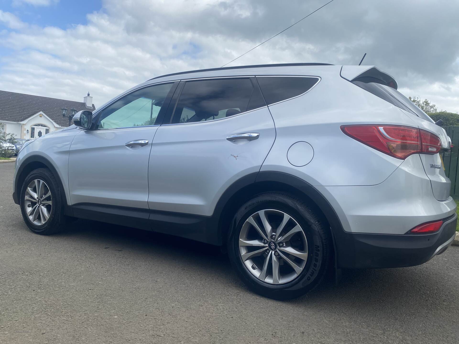 Hyundai Santa Fe DIESEL ESTATE in Antrim