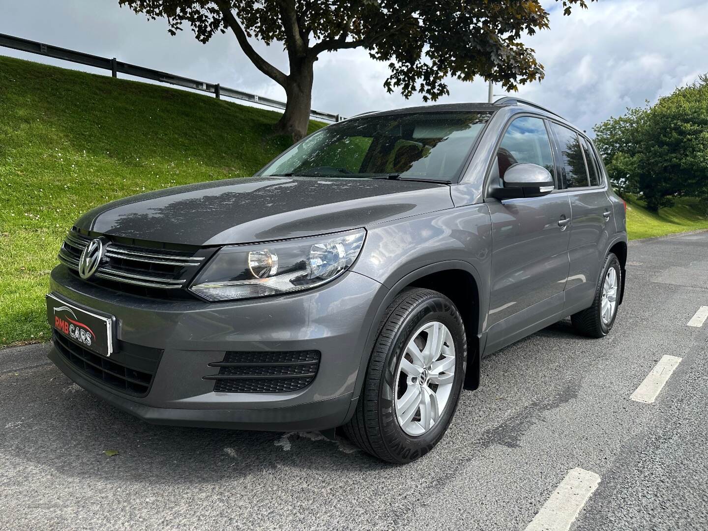 Volkswagen Tiguan DIESEL ESTATE in Down