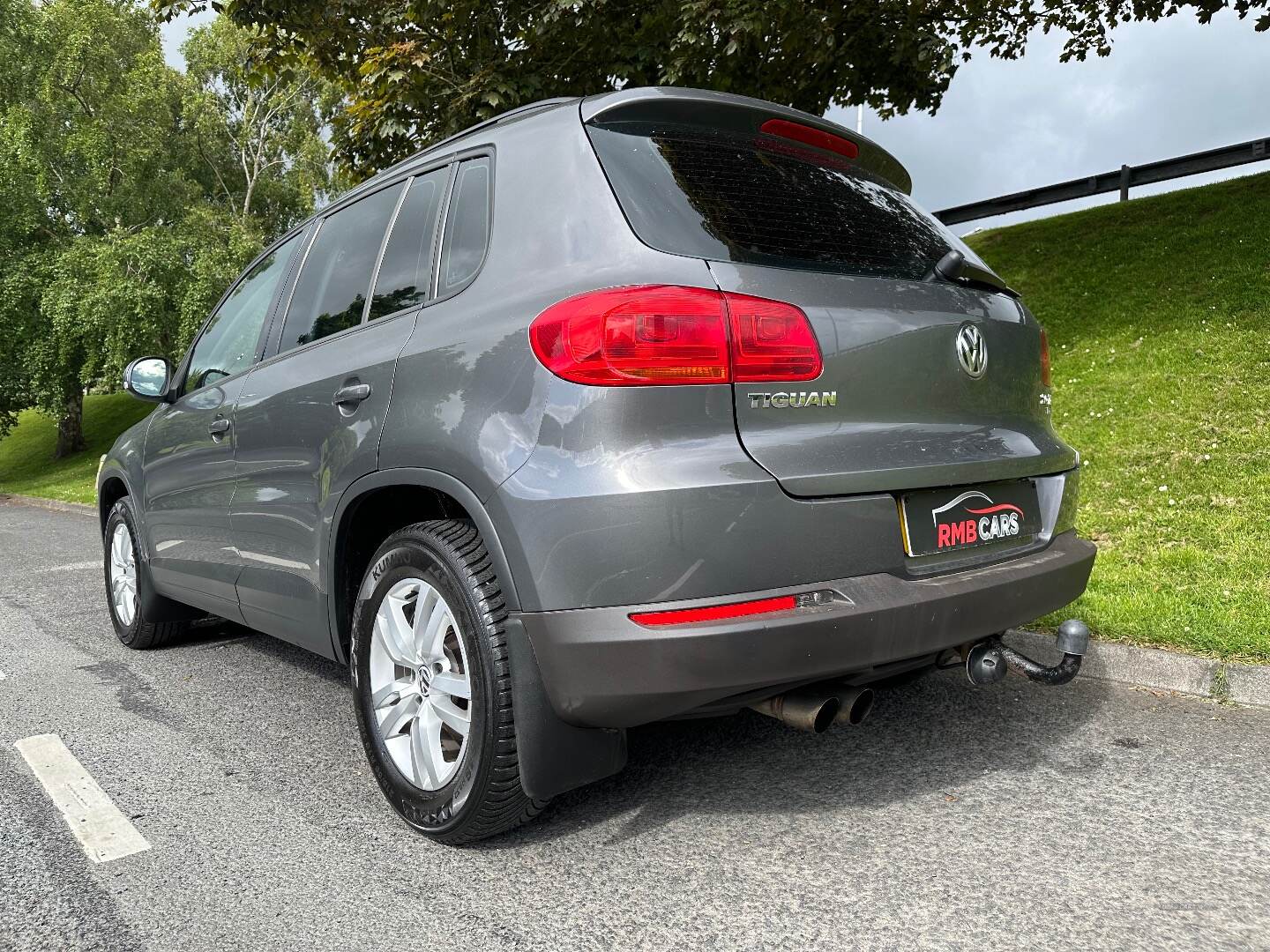 Volkswagen Tiguan DIESEL ESTATE in Down