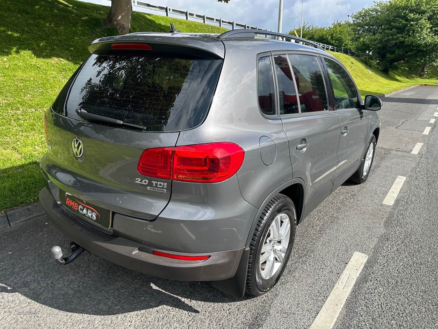 Volkswagen Tiguan DIESEL ESTATE in Down