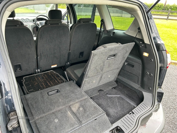 Ford S-Max DIESEL ESTATE in Armagh