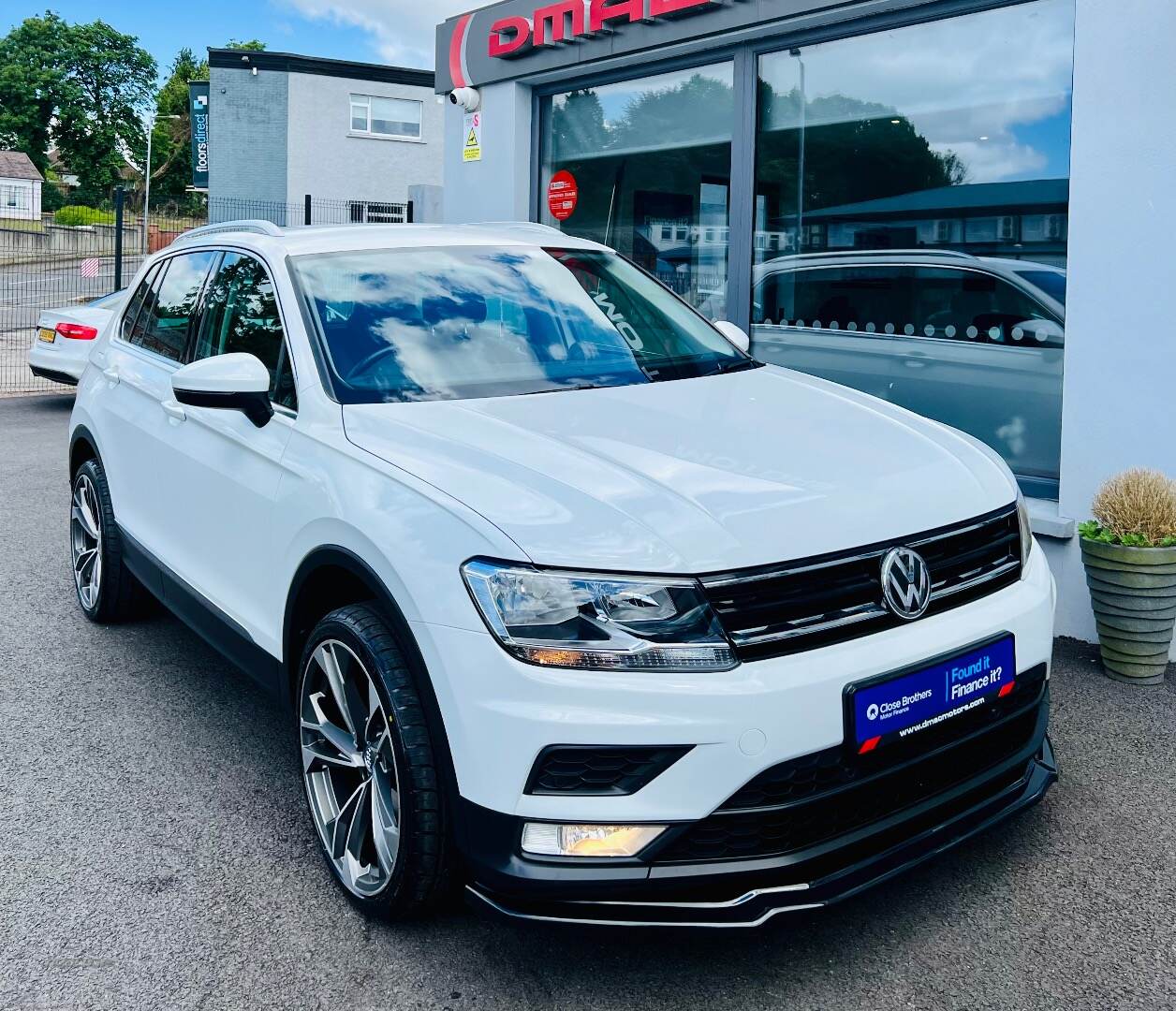 Volkswagen Tiguan DIESEL ESTATE in Tyrone