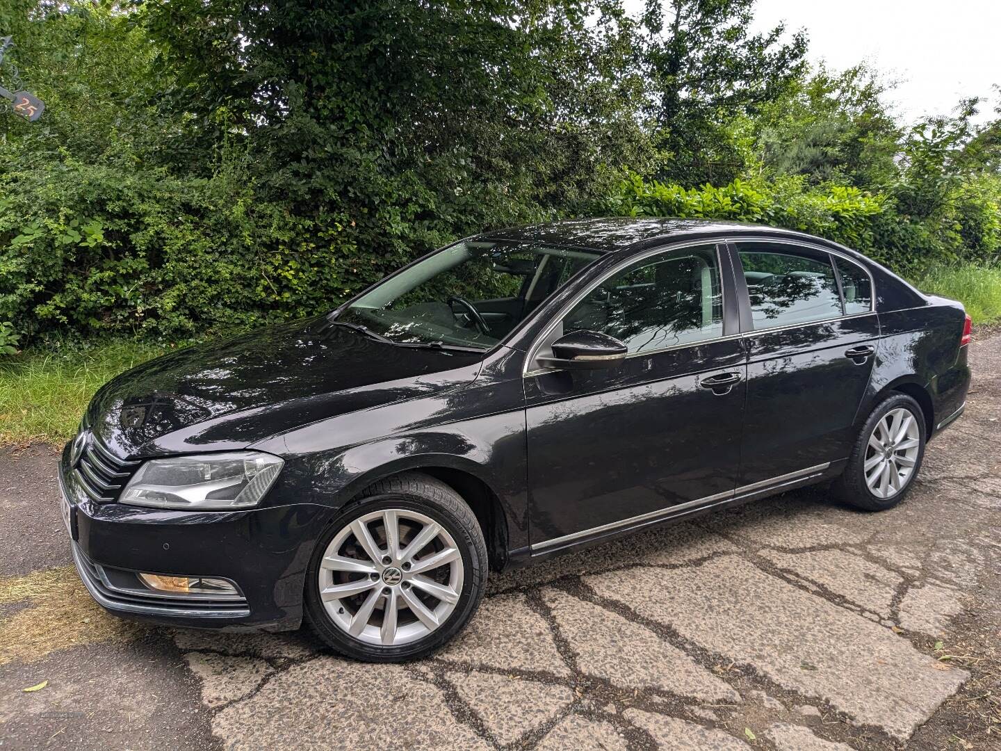 Volkswagen Passat DIESEL SALOON in Antrim