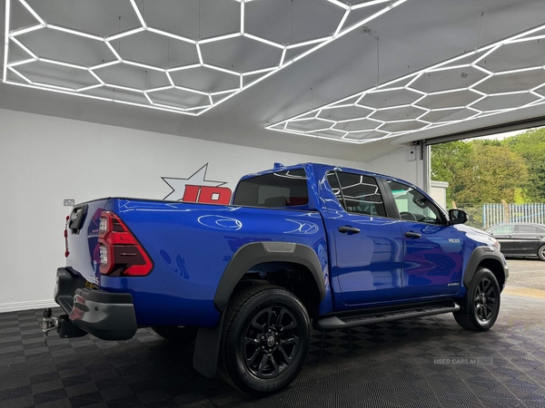 Toyota Hilux 2.8 D-4D Invincible X Double Cab Pickup Auto 4WD Euro 6 (s/s) 4dr in Tyrone