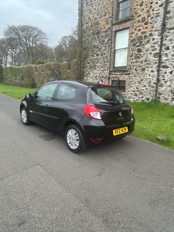 Renault Clio HATCHBACK in Antrim