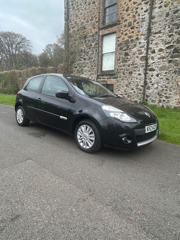 Renault Clio HATCHBACK in Antrim