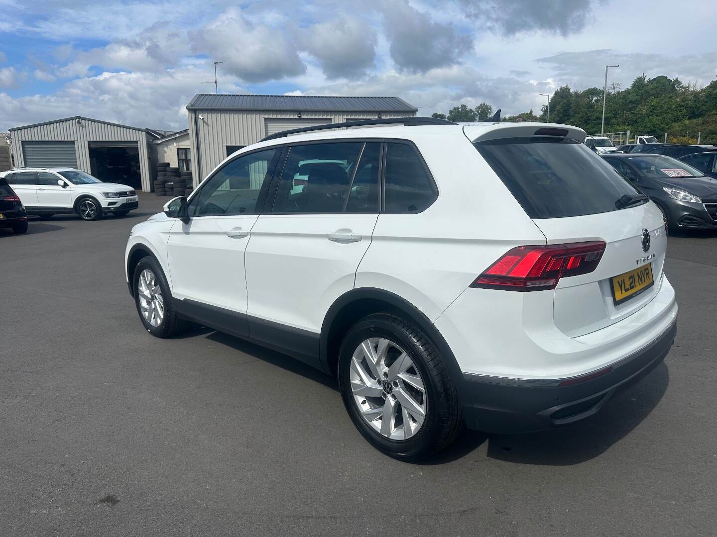 Volkswagen Tiguan DIESEL ESTATE in Down