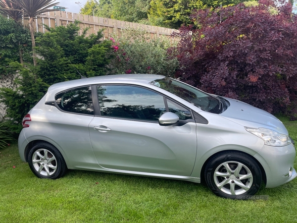 Peugeot 208 HATCHBACK in Tyrone