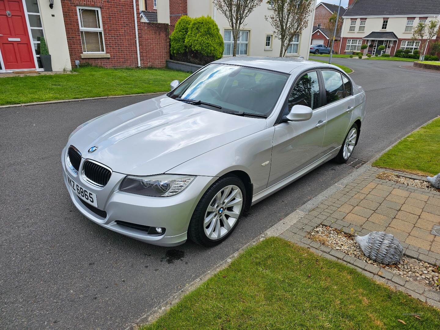 BMW 3 Series SALOON in Down