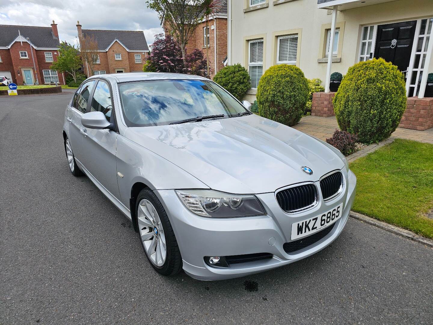 BMW 3 Series SALOON in Down