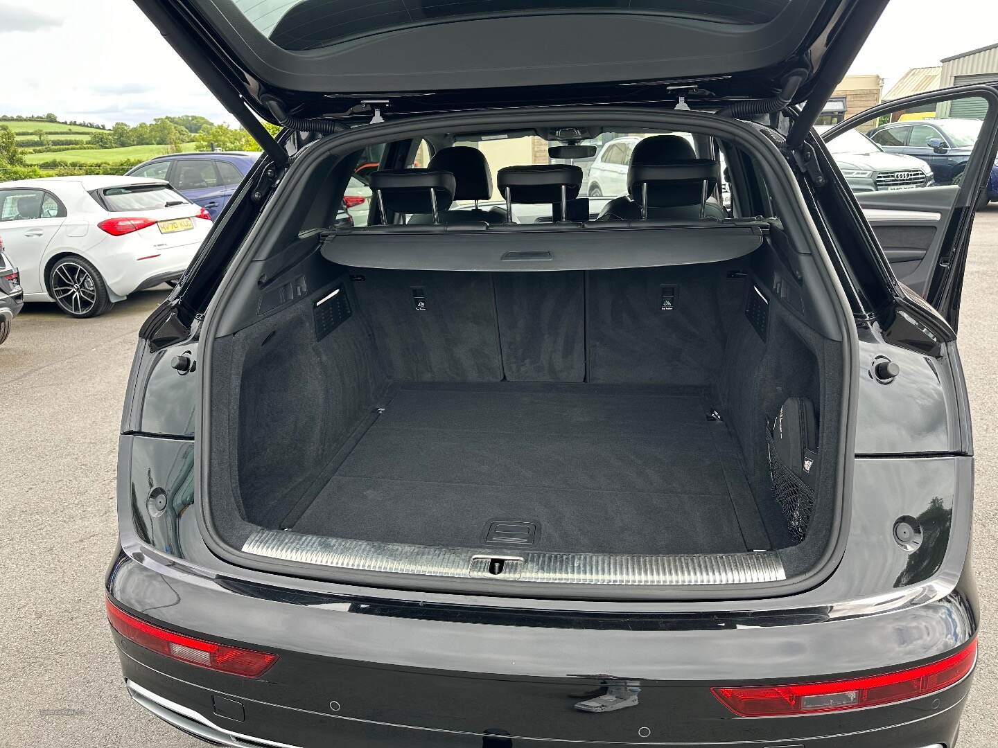 Audi Q5 DIESEL ESTATE in Down