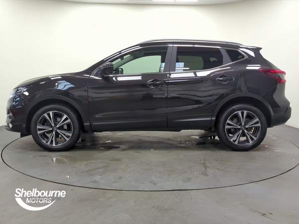 Nissan Qashqai 1.3 DiG-T N-Connecta 5dr [Glass Roof Pack] Hatchback in Armagh