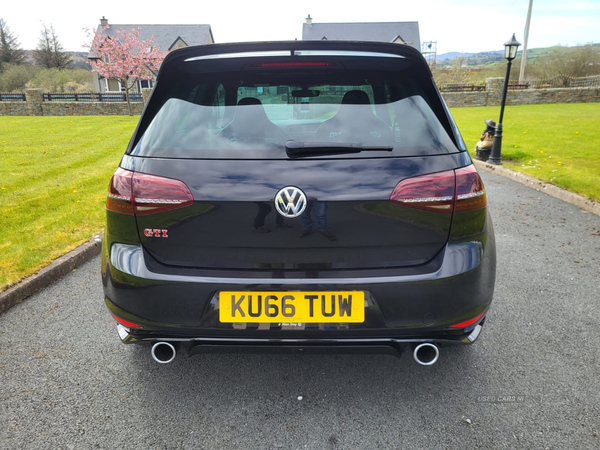 Volkswagen Golf 2.0 TSI GTI Clubsport S 3dr in Derry / Londonderry