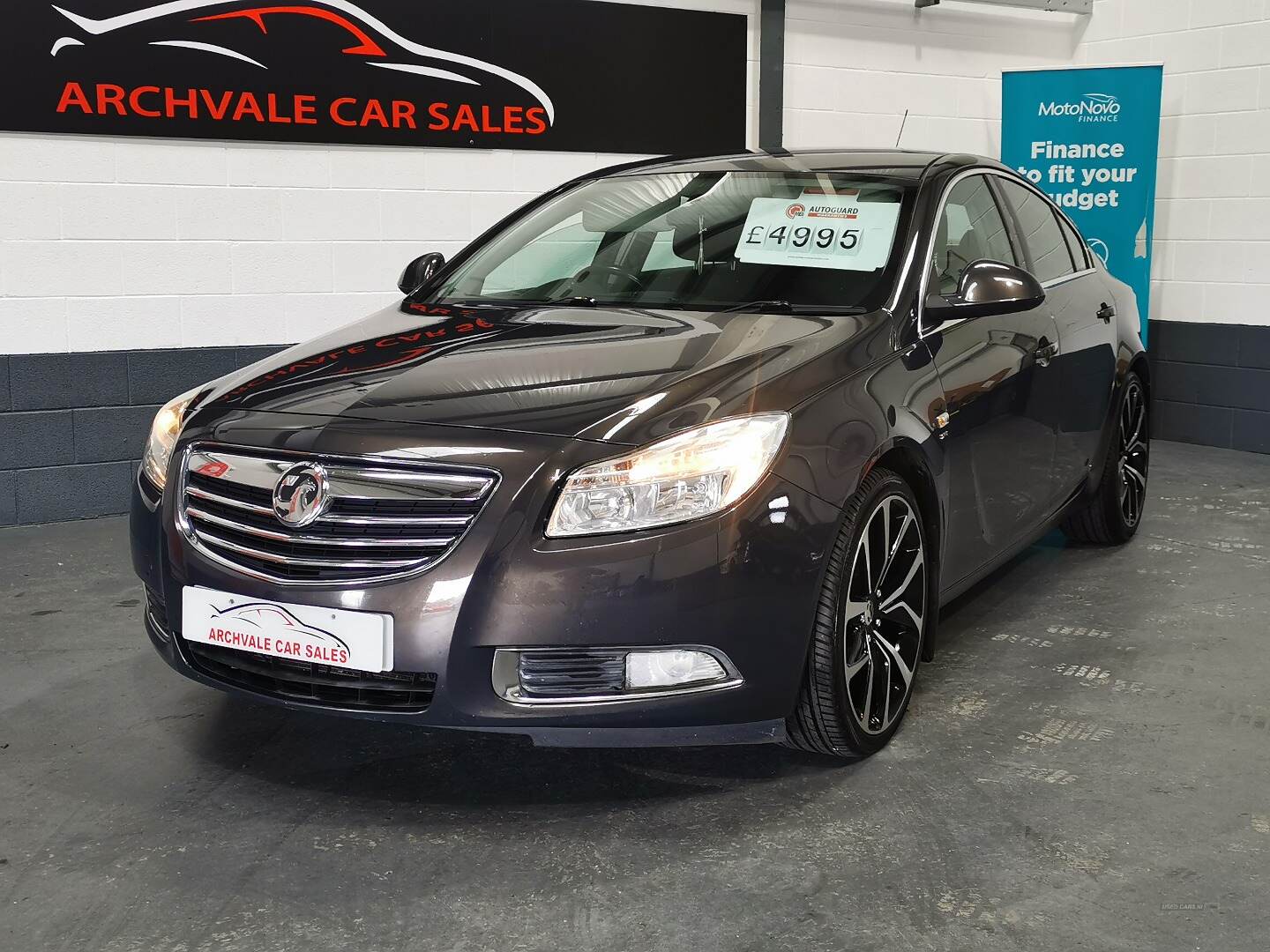 Vauxhall Insignia DIESEL HATCHBACK in Down