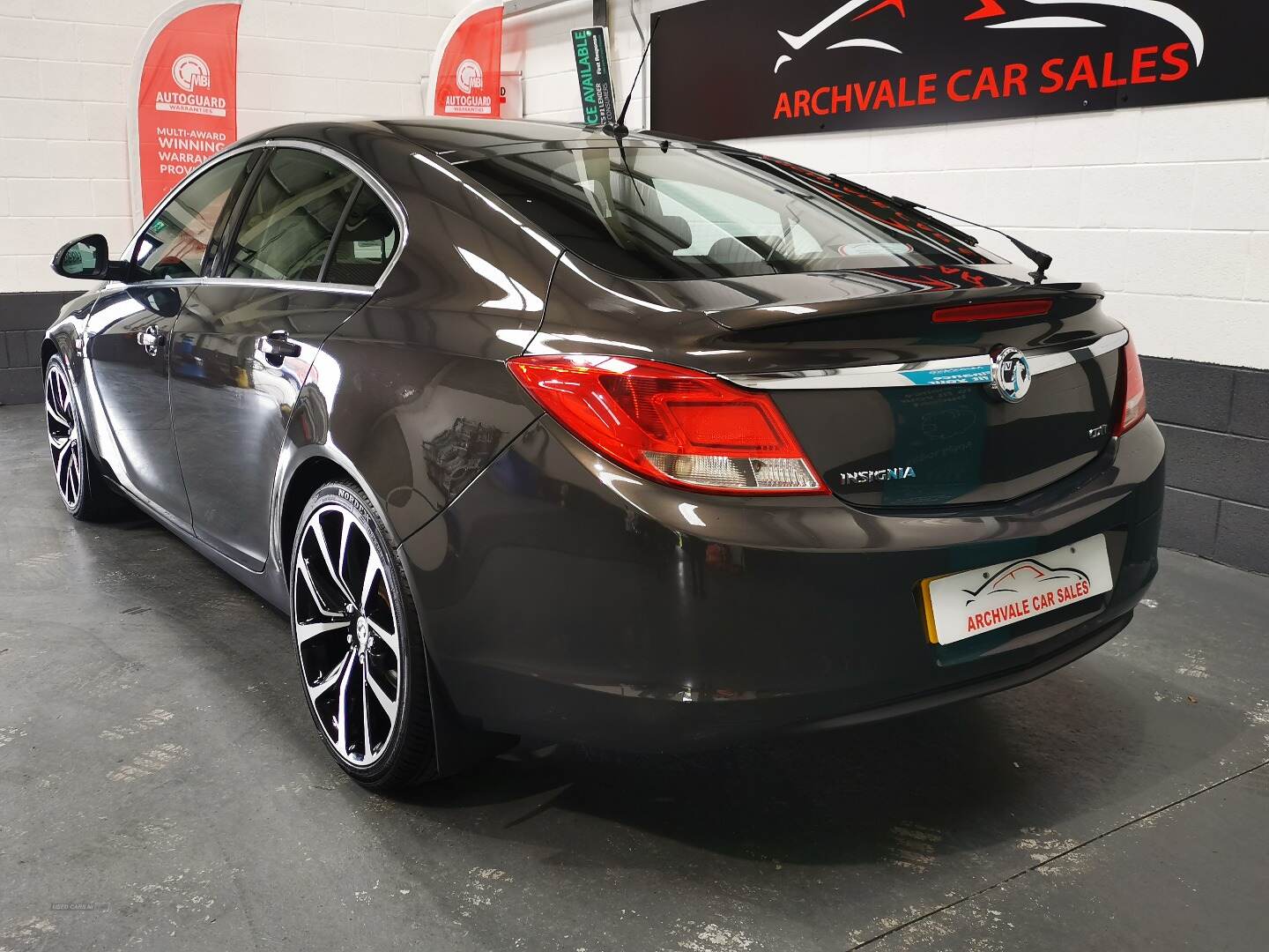 Vauxhall Insignia DIESEL HATCHBACK in Down