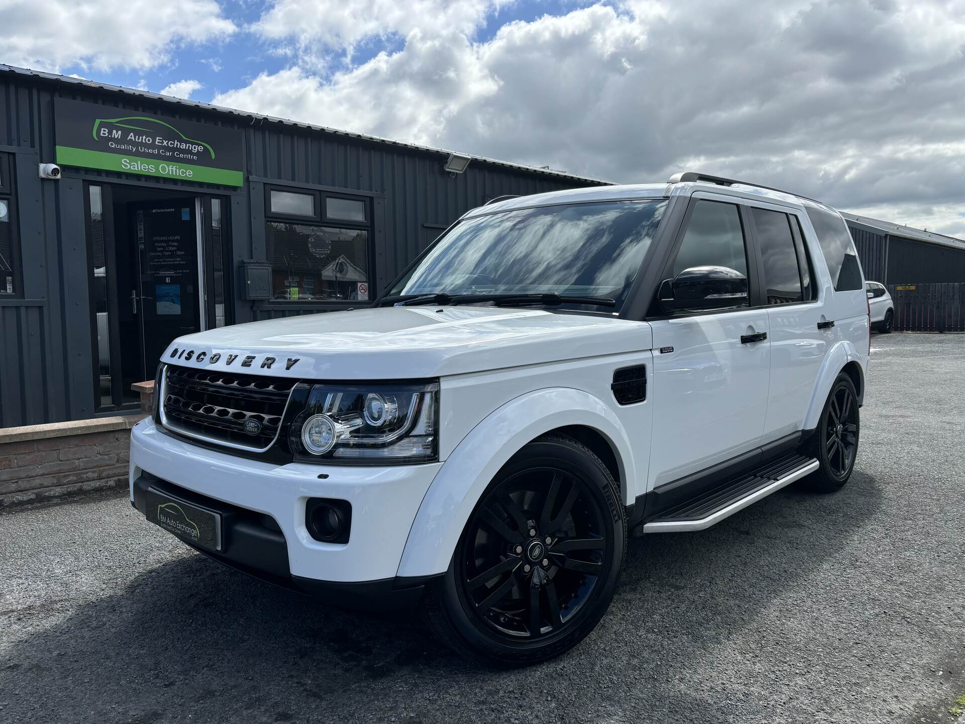 Land Rover Discovery DIESEL SW in Down