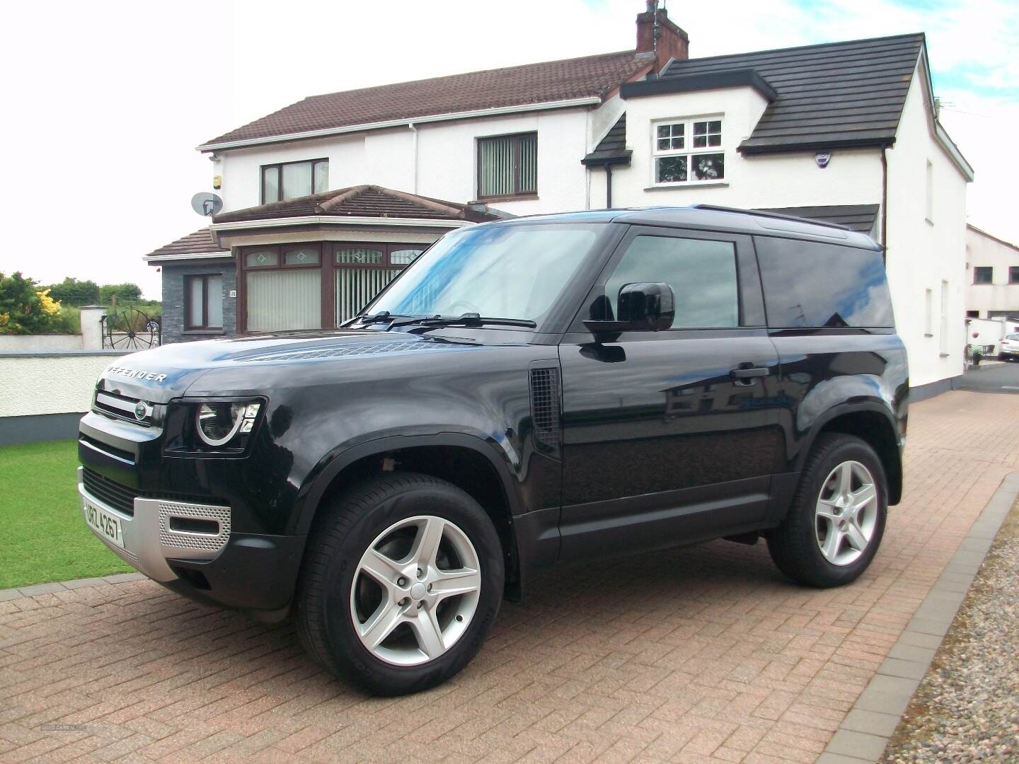 Land Rover Defender 90 DIESEL in Antrim