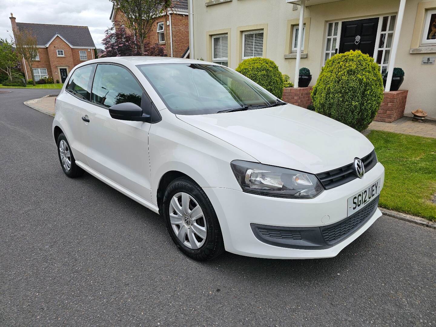 Volkswagen Polo HATCHBACK in Down