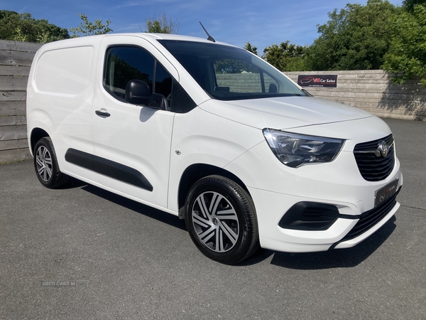 Vauxhall Combo CARGO L1 DIESEL in Down