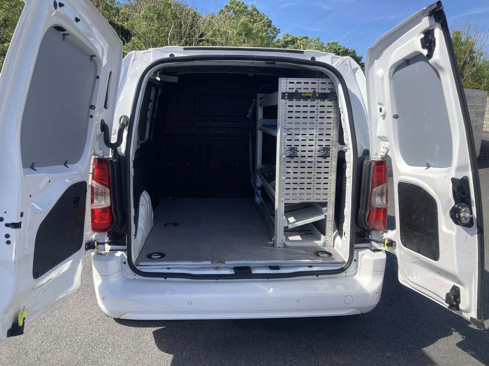 Vauxhall Combo CARGO L1 DIESEL in Down