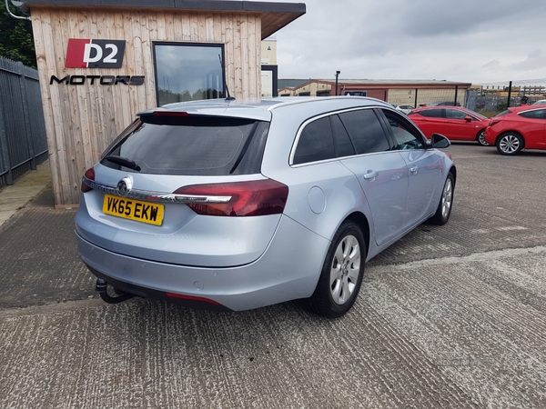 Vauxhall Insignia 1.6 CDTI ecoFLEX SE 5dr [Start Stop] in Down