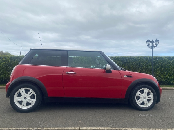 MINI Hatch 1.6 Cooper 3dr in Antrim