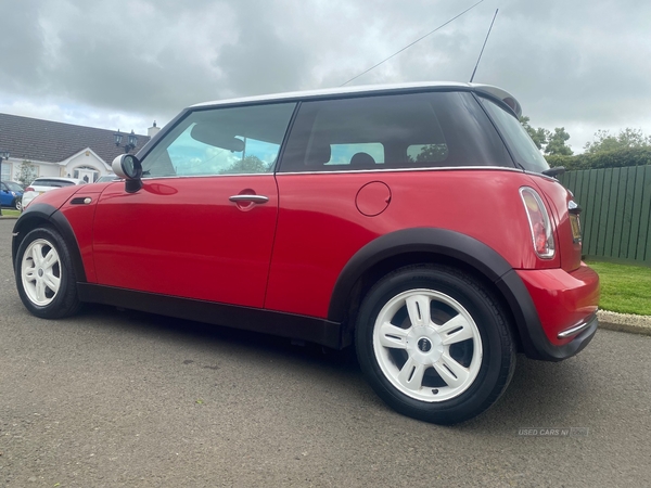 MINI Hatch 1.6 Cooper 3dr in Antrim