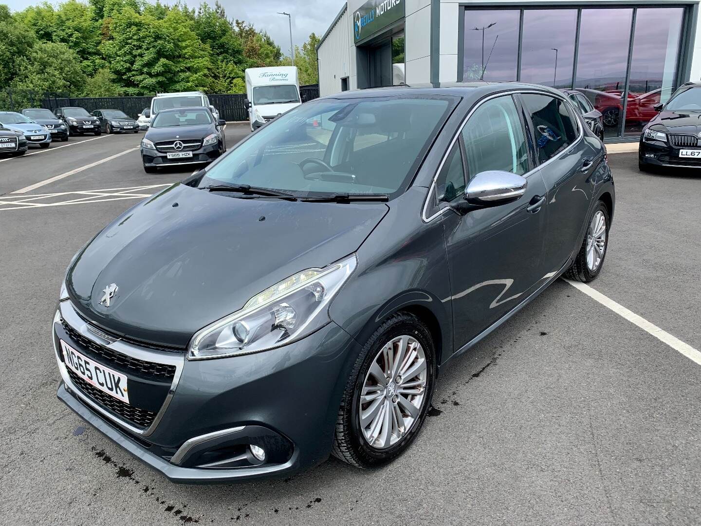 Peugeot 208 DIESEL HATCHBACK in Derry / Londonderry