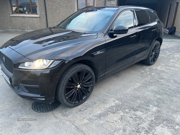 Jaguar F-Pace 2.0d R-Sport 5dr Auto AWD in Down