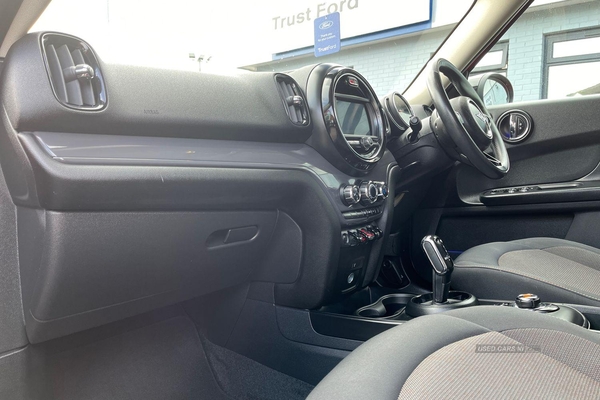 MINI Countryman 1.5 Cooper Classic 5dr Auto, Keyless Start, Multimedia Screen, Sat Nav, Multifunction Steering Wheel, Pre Collision System in Derry / Londonderry