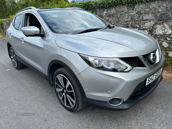 Nissan Qashqai DIESEL HATCHBACK in Down