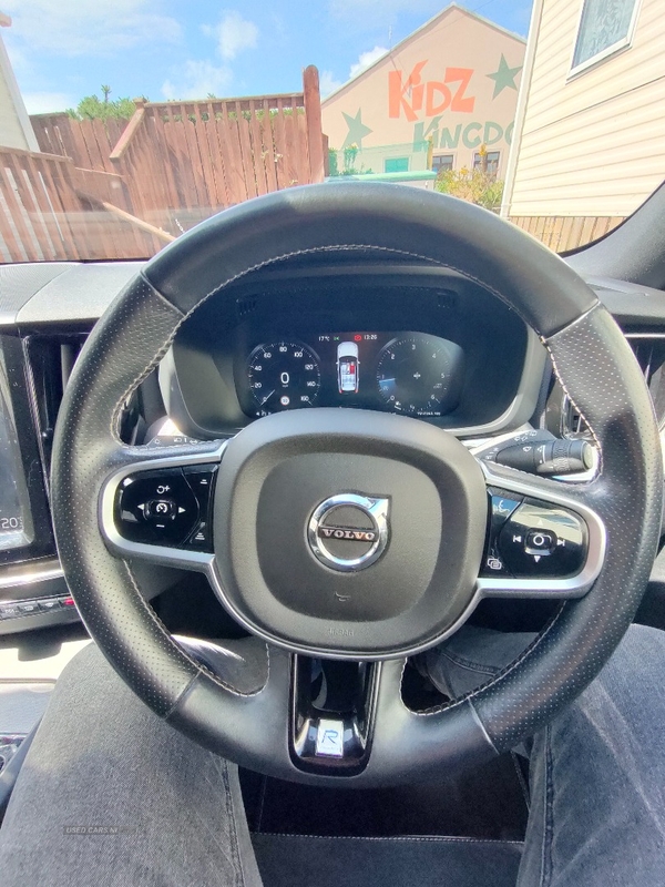 Volvo XC60 2.0 D4 R DESIGN 5dr AWD in Tyrone