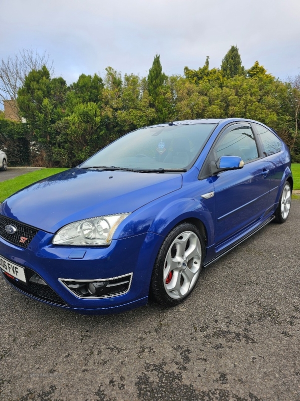 Ford Focus 2.5 ST-3 3dr in Armagh